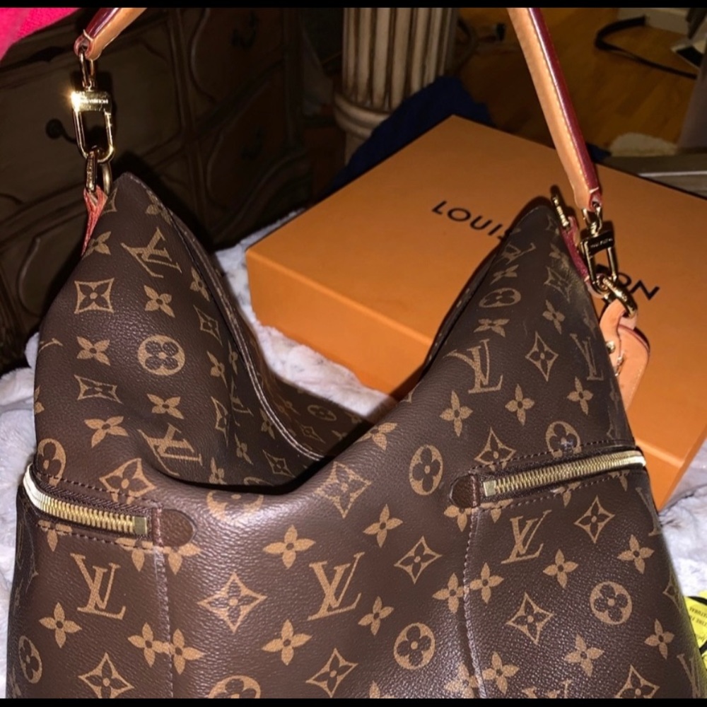 Stunning LV BAG